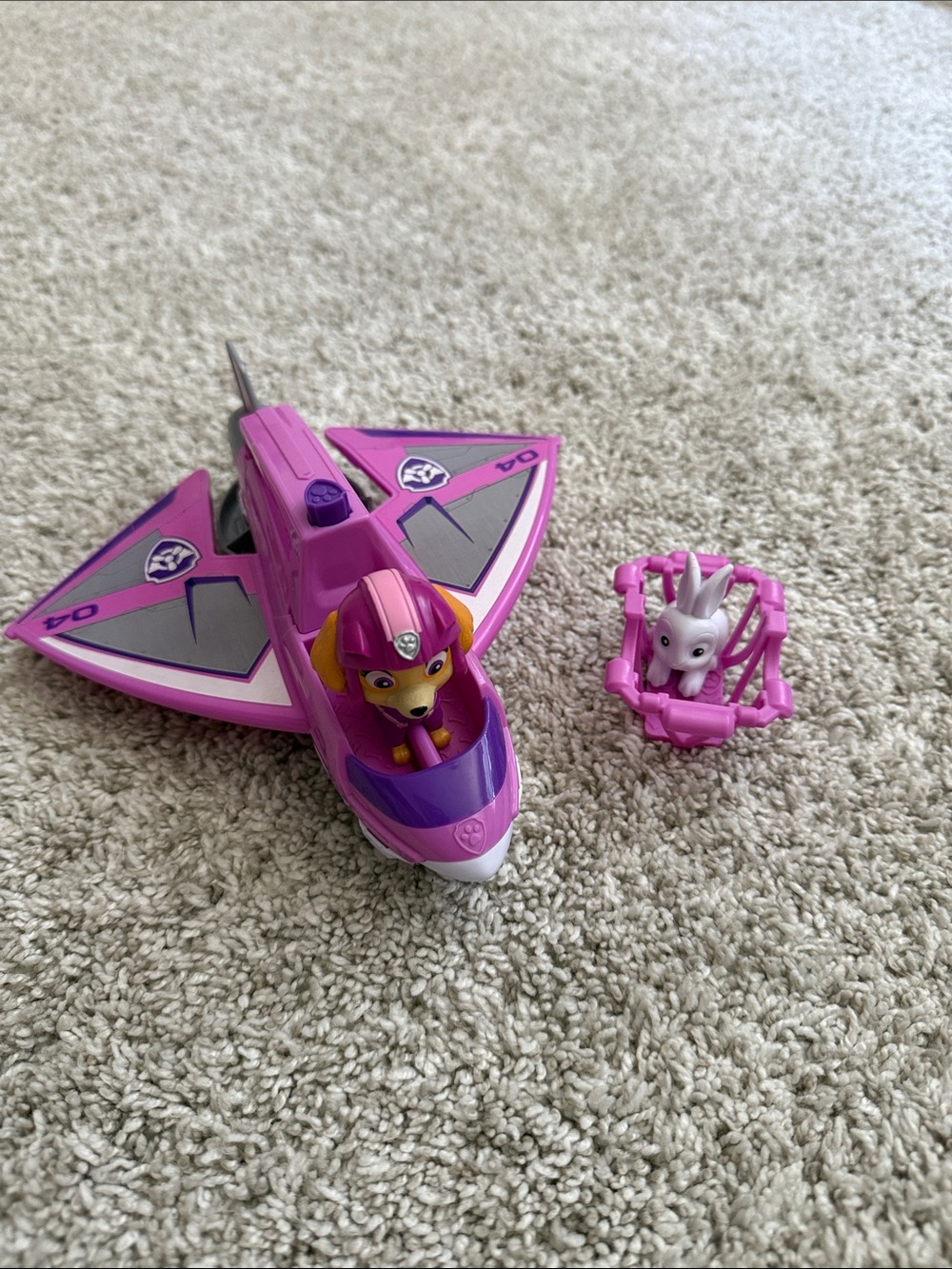 Paw Patrol Skye Purple and Pink Jet with Pup and Pet Carrier